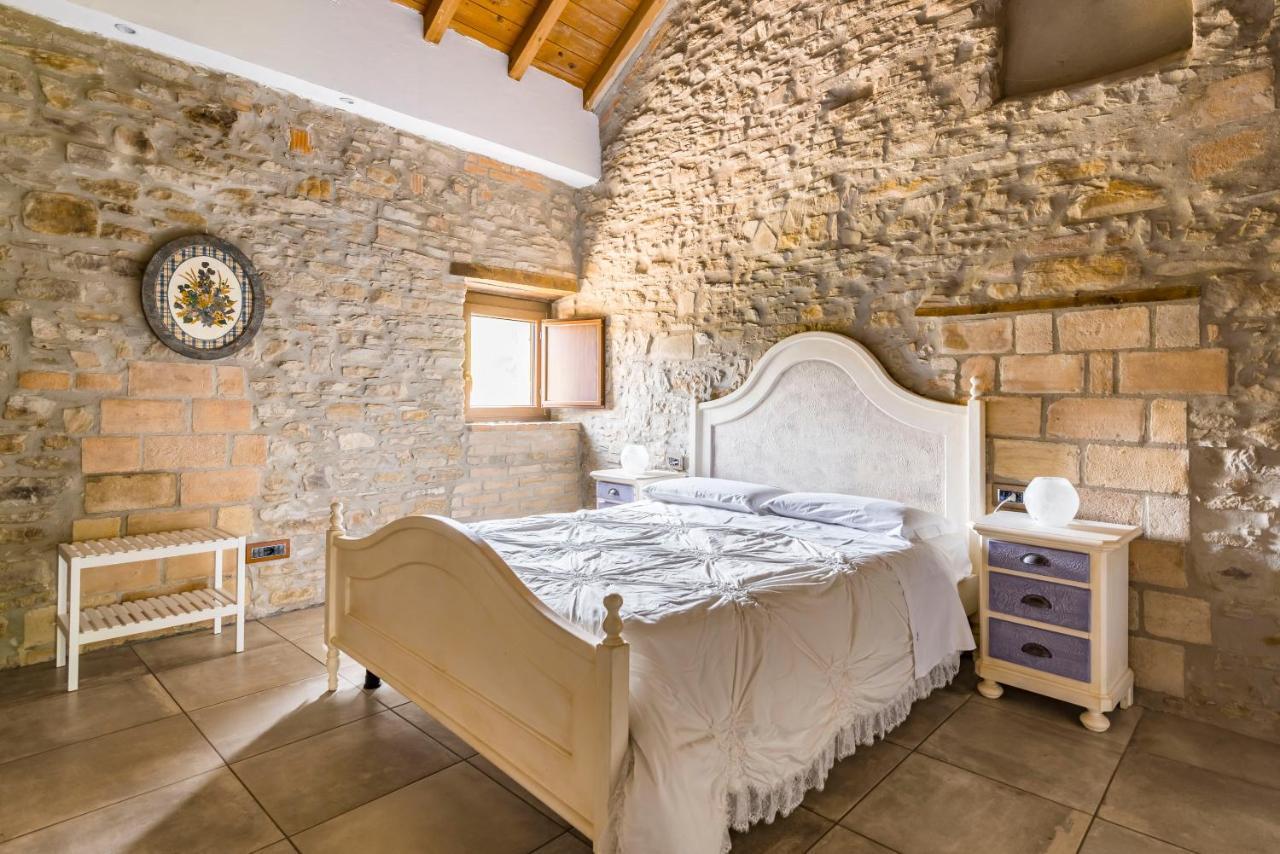 Agriturismo Il Salice Tizzano Val Parma Ngoại thất bức ảnh