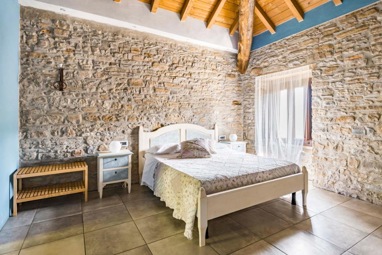 Agriturismo Il Salice Tizzano Val Parma Ngoại thất bức ảnh