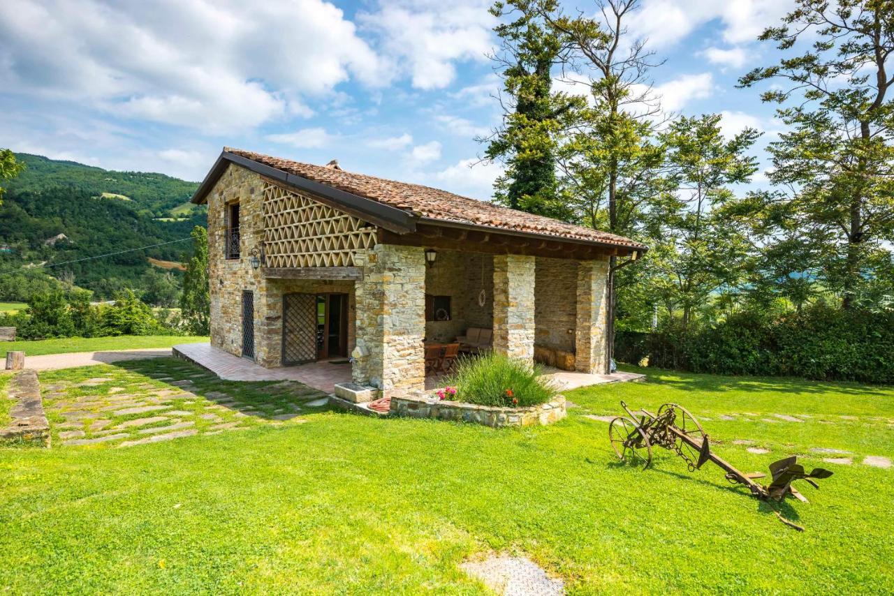 Agriturismo Il Salice Tizzano Val Parma Ngoại thất bức ảnh