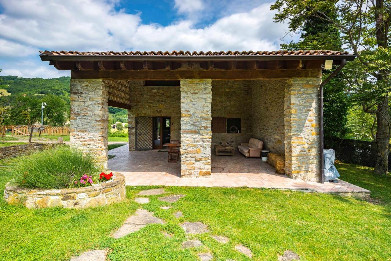 Agriturismo Il Salice Tizzano Val Parma Ngoại thất bức ảnh